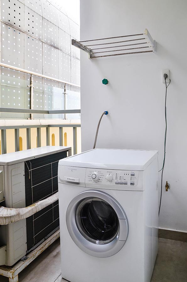 A Comfortable Modern One-Bedroom