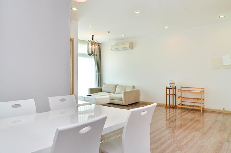 A Comfortable Modern One-Bedroom