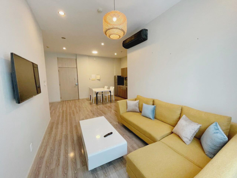A Breezy One-Bedroom in Thao Dien