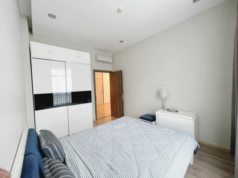 A Breezy One-Bedroom in Thao Dien