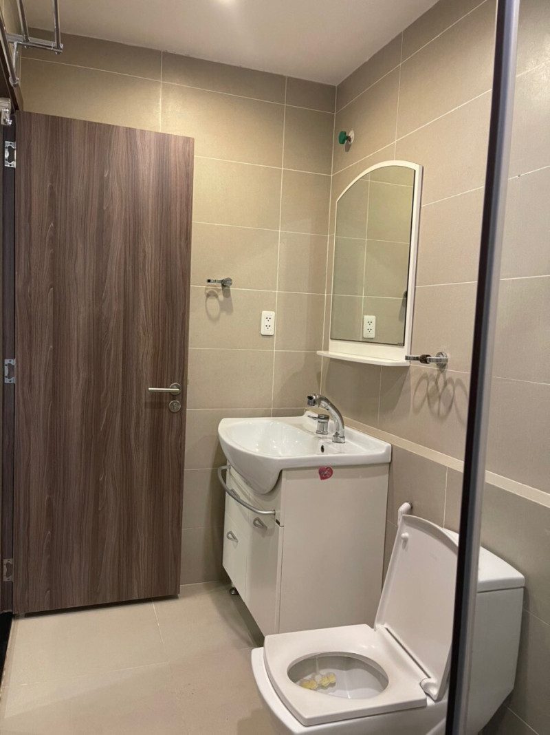 A Breezy One-Bedroom in Thao Dien