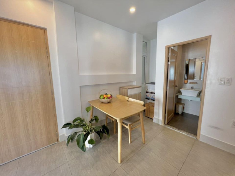 A One-Bedroom with Light Modern Vibes