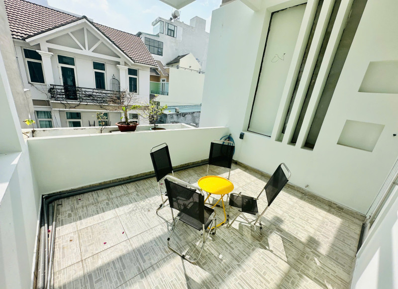 One-Bedroom That Feels Easy and Natural-TD