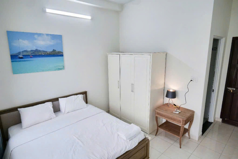 One-Bedroom That Feels Easy and Natural-TD