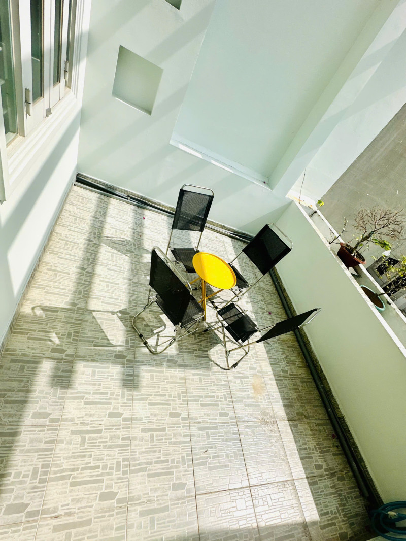 One-Bedroom That Feels Easy and Natural-TD