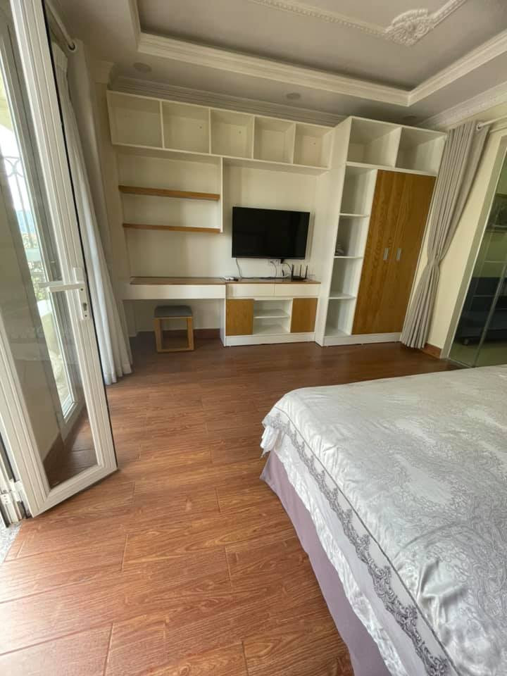 One-Bedroom Living with Soft Natural Light