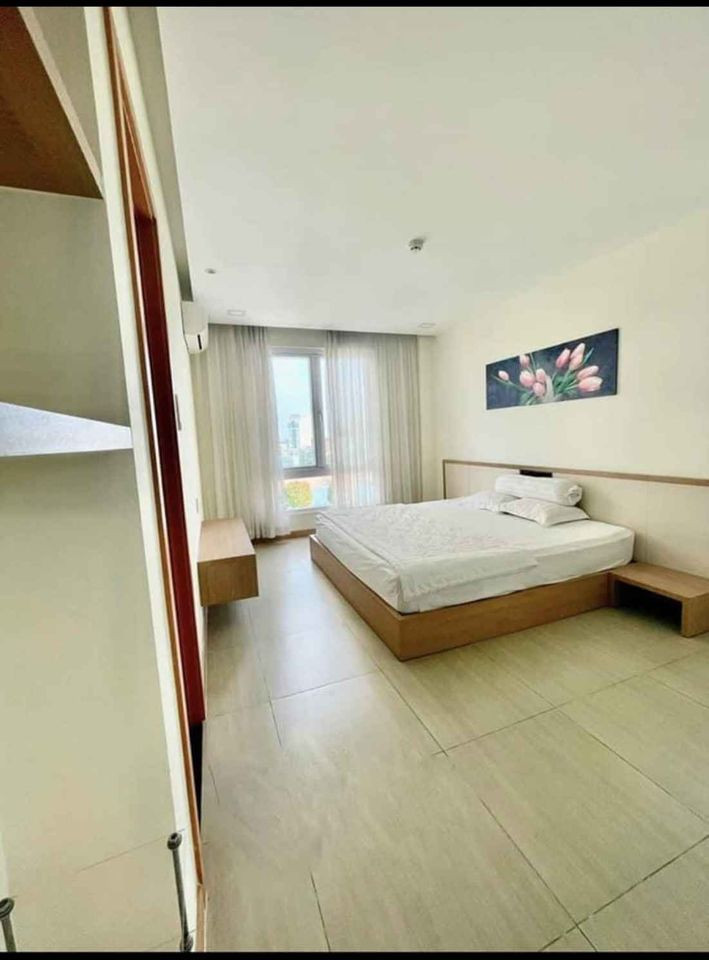 A One-Bedroom with Thoughtful Design