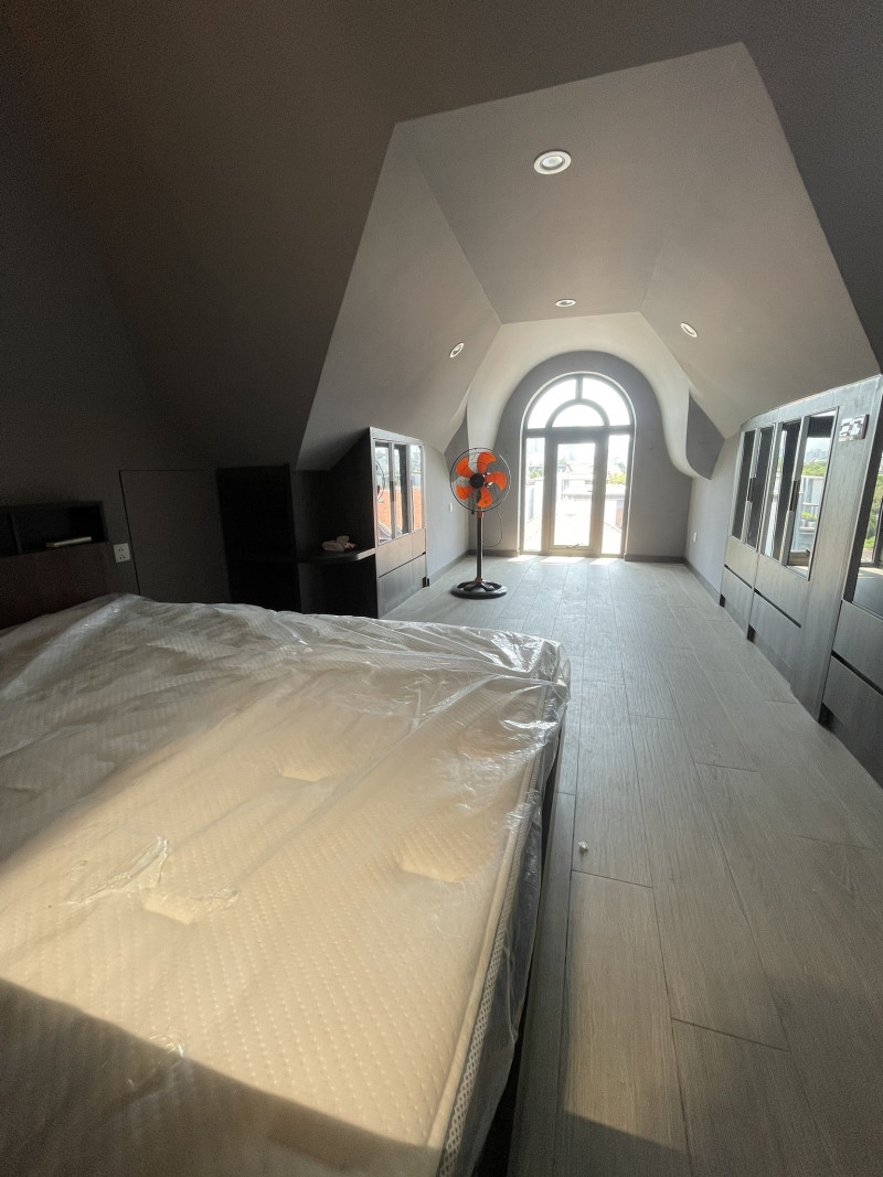 Penhouse -A Fresh and Gentle One-Bedroom Space