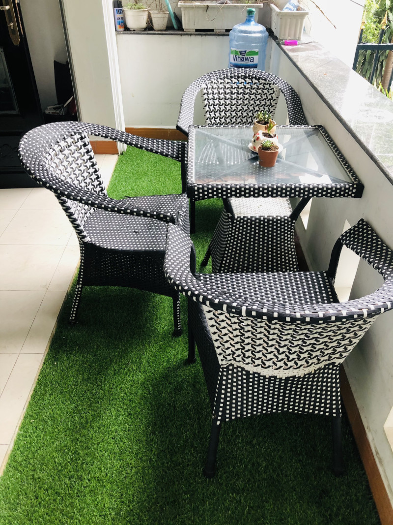 Lovely Two-Bedroom Apartment in a Green Neighborhood