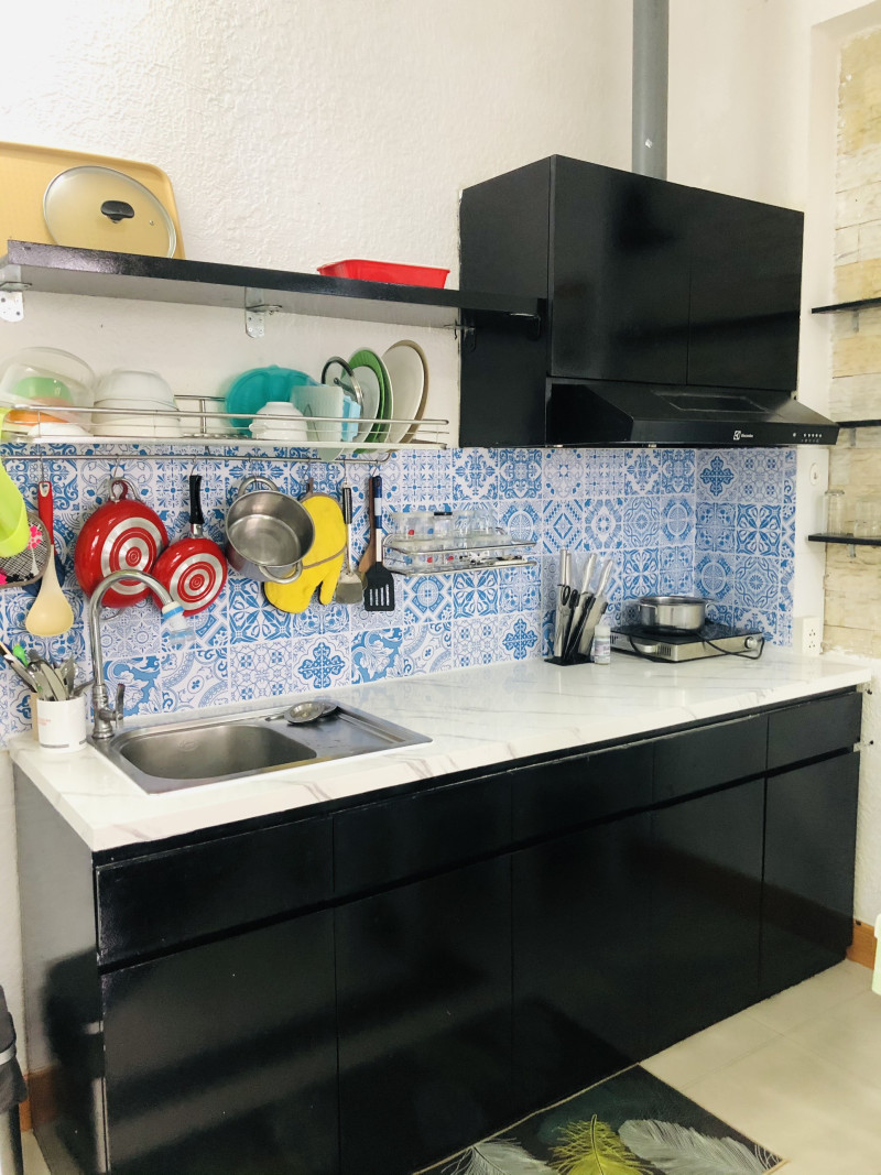 Lovely Two-Bedroom Apartment in a Green Neighborhood