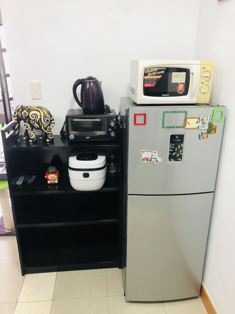 Lovely Two-Bedroom Apartment in a Green Neighborhood