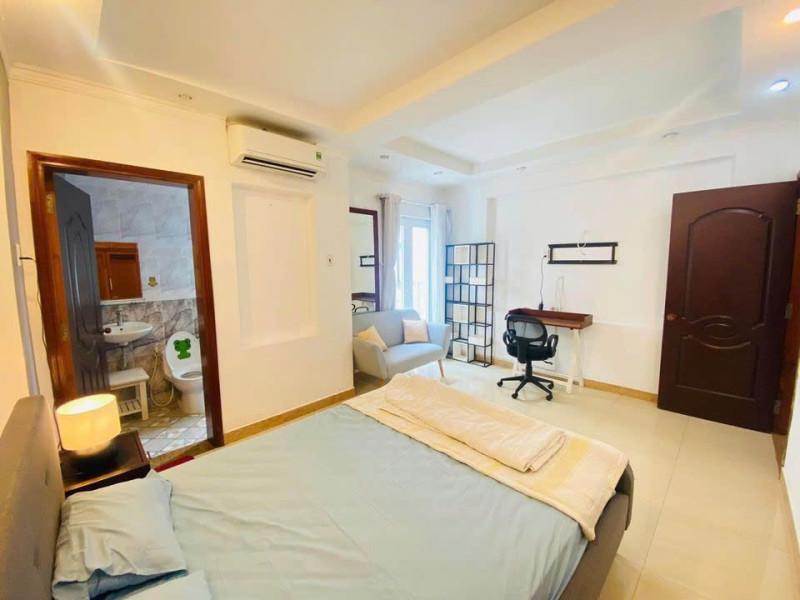 Two-Bedroom Apartment with Green Views in Thao Dien