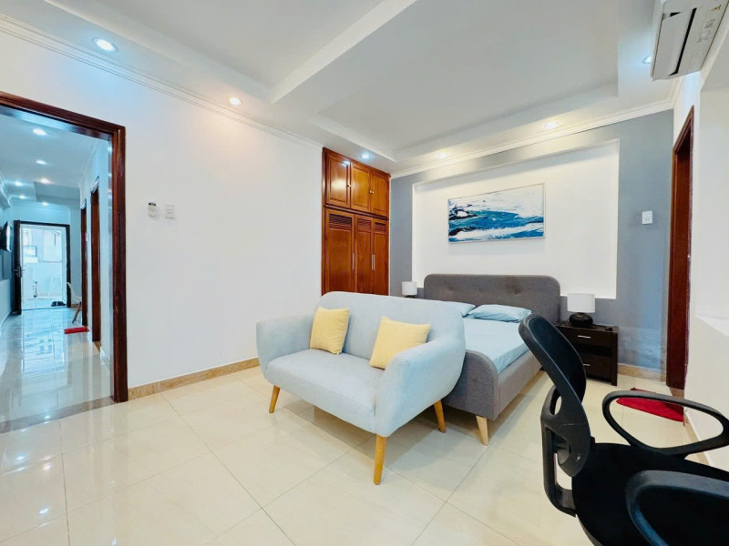 Two-Bedroom Apartment with Green Views in Thao Dien