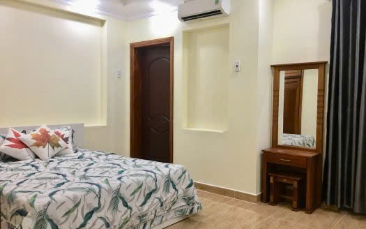 Two-Bedroom Apartment with Green Views in Thao Dien