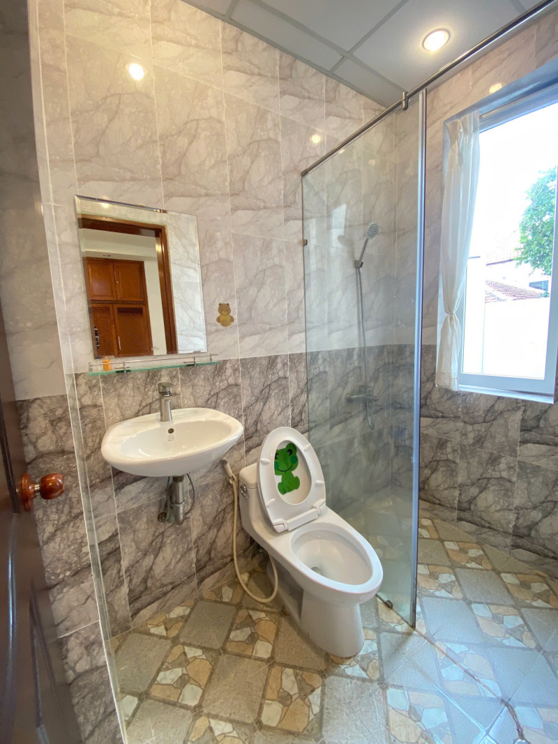 Two-Bedroom Apartment with Green Views in Thao Dien