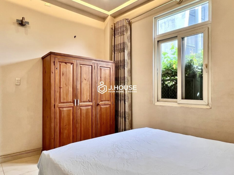 A Unique Two-Bedroom Home with a Gentle Touch