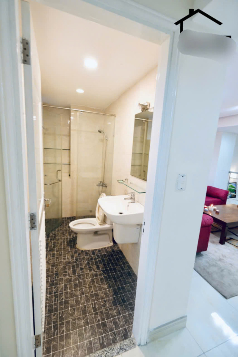 Spacious two-story apartment in Thao Dien.