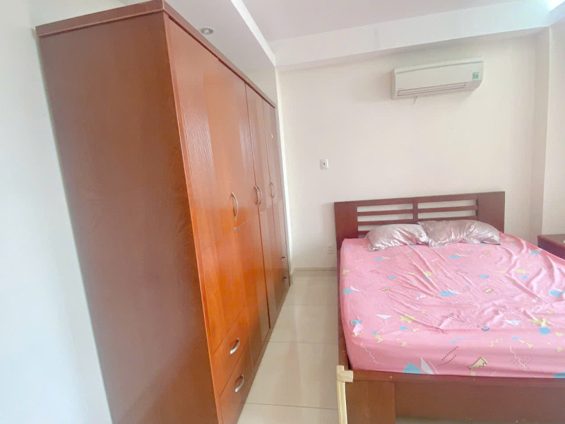 Spacious two-story apartment in Thao Dien.