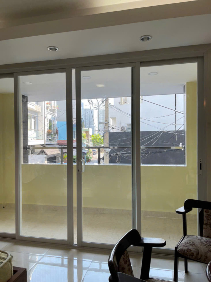Spacious two-story apartment in Thao Dien.