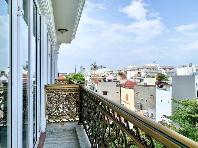 Tranquil Two-Bedroom Apartment Surrounded by Nature in Thao Dien