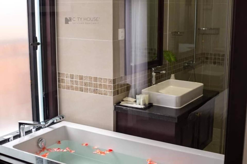 Luruxy-Peaceful Two-Bedroom Space in Thao Dien Area