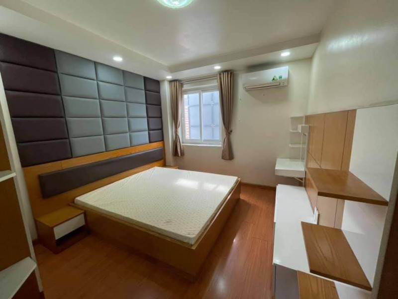 A Warm Two-Bedroom Space Full of Character