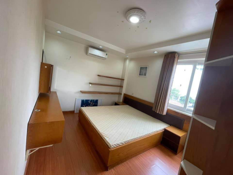 A Warm Two-Bedroom Space Full of Character