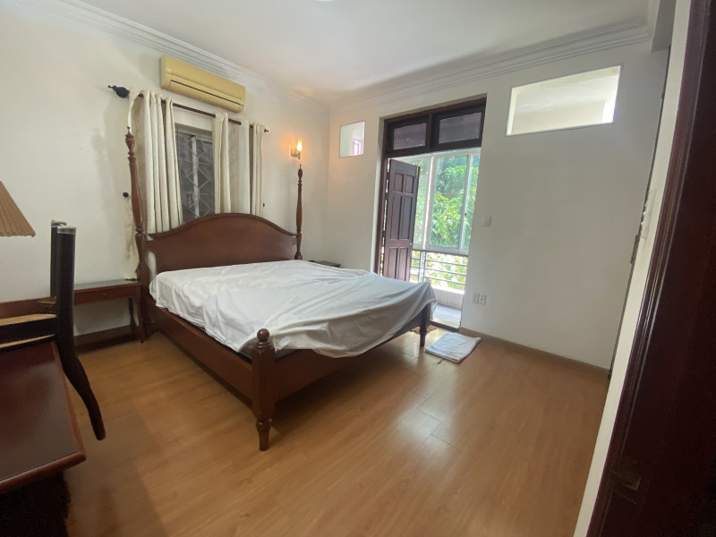 Cheap -Two-Bedroom Residence with a Sophisticated Living Concept