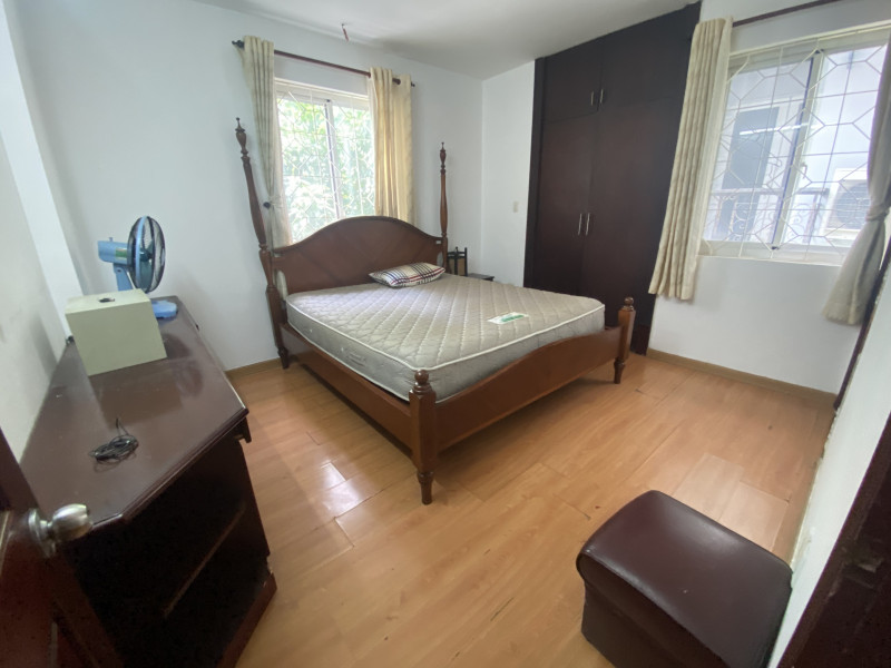 Cheap -Two-Bedroom Residence with a Sophisticated Living Concept