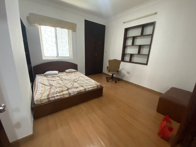 Cheap -Two-Bedroom Residence with a Sophisticated Living Concept