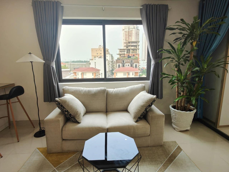 Two-Bedroom Apartment with a Balanced and Open Layout