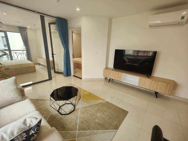 Two-Bedroom Apartment with a Balanced and Open Layout