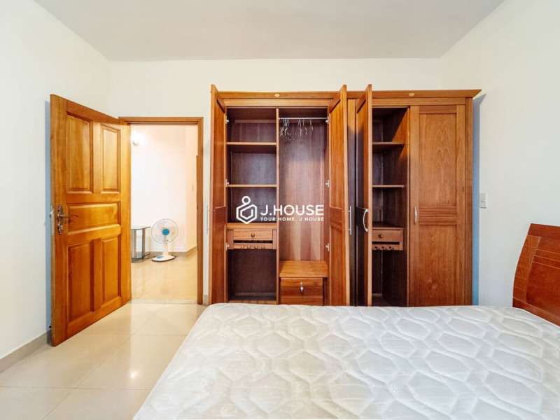 Simple and Modern Two-Bedroom Apartment in Thao Dien