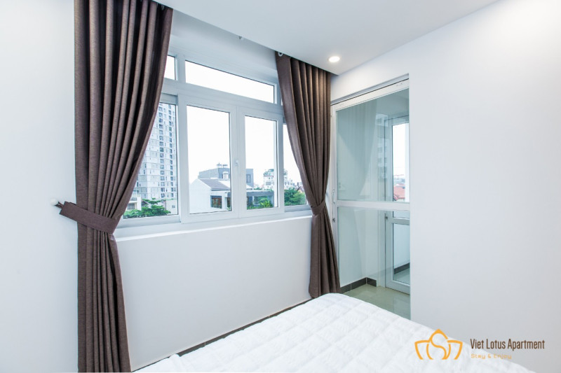 Two-Bedroom Apartment Featuring Refined Interior Style