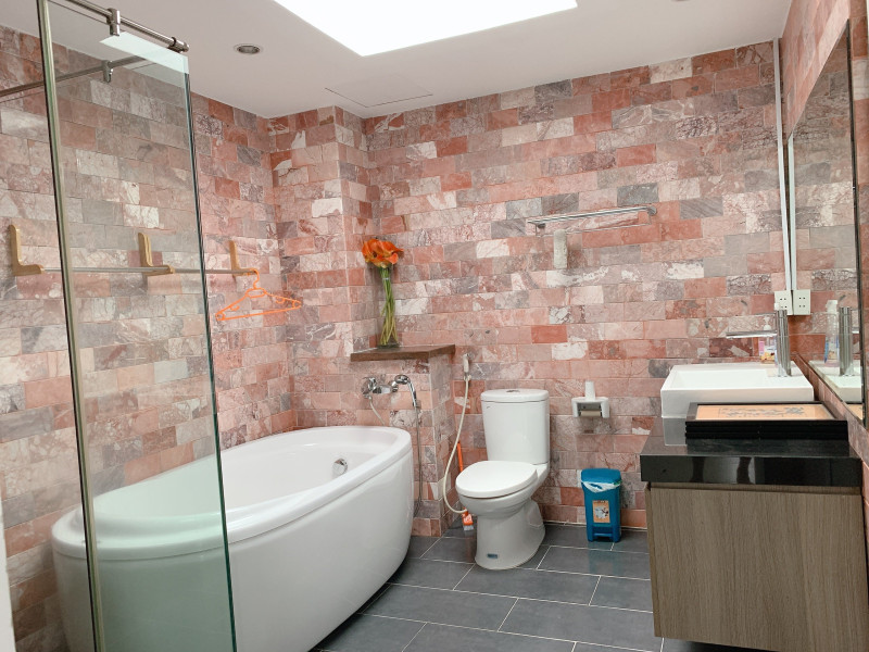 Two-Bedroom Apartment with Balcony in Thao Dien