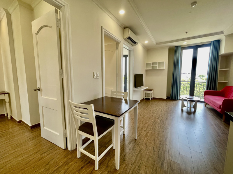 A Tastefully Finished Two-Bedroom Apartment