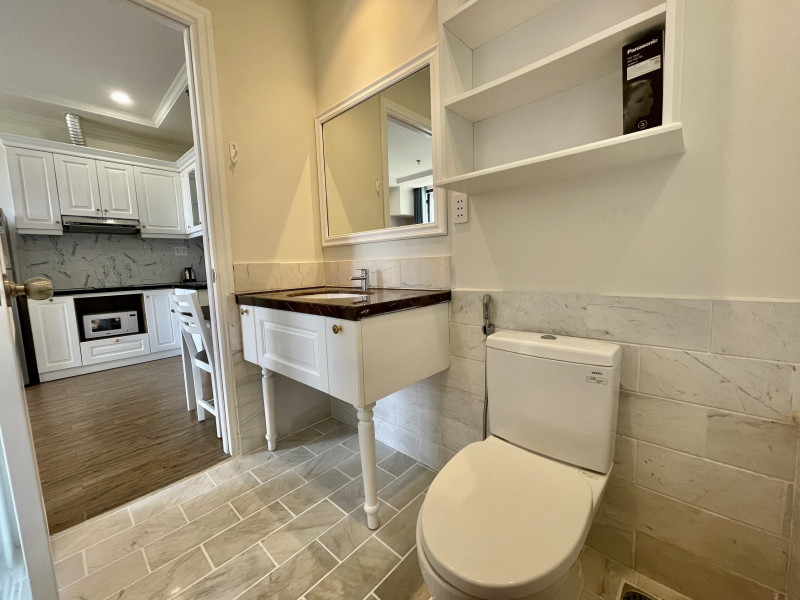 A Tastefully Finished Two-Bedroom Apartment