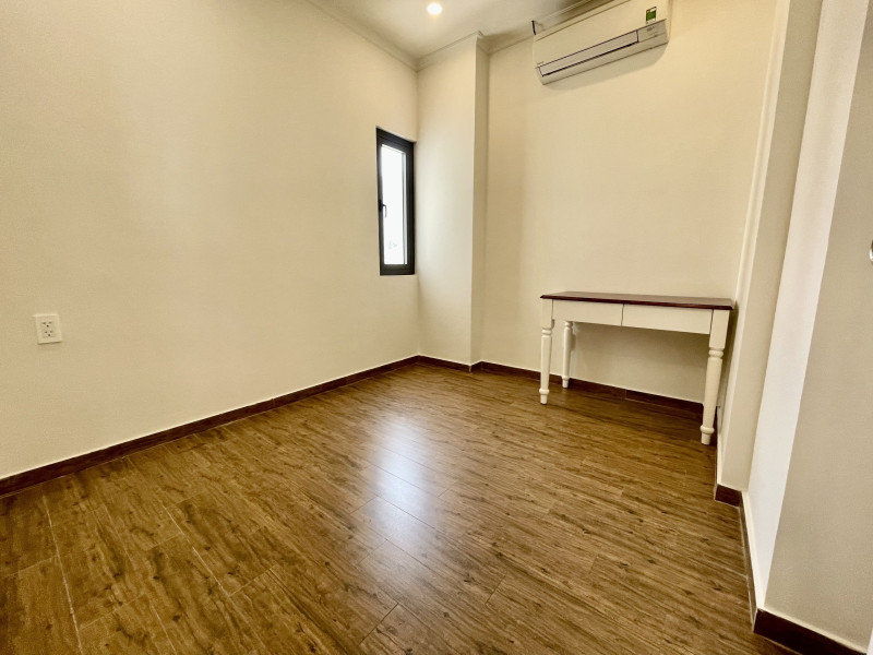 A Tastefully Finished Two-Bedroom Apartment