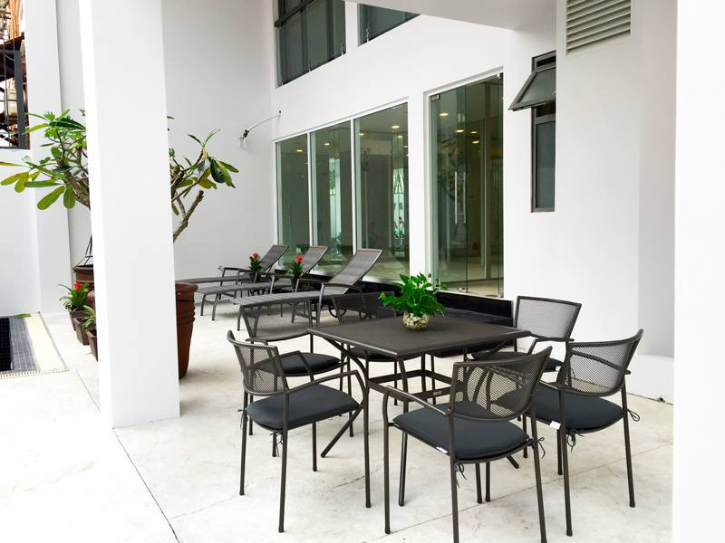 Two-Bedroom Apartment with Elegant Interior Design