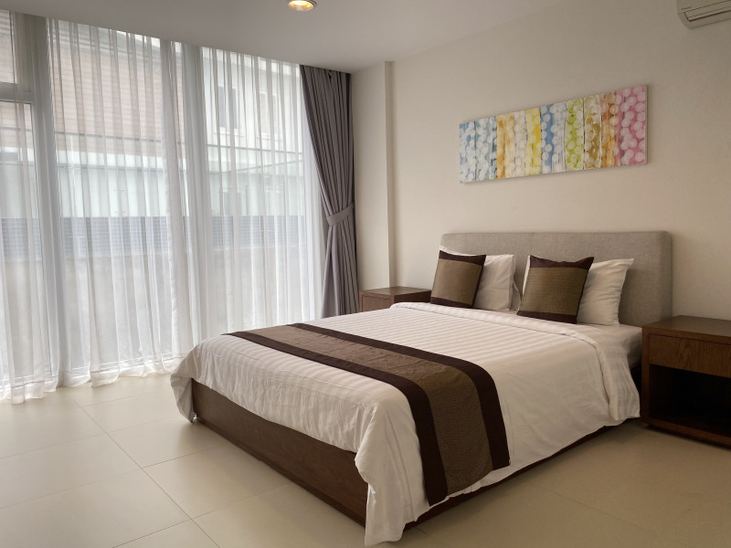 Duplex -A Two-Bedroom Home Close to Cafes and Shops