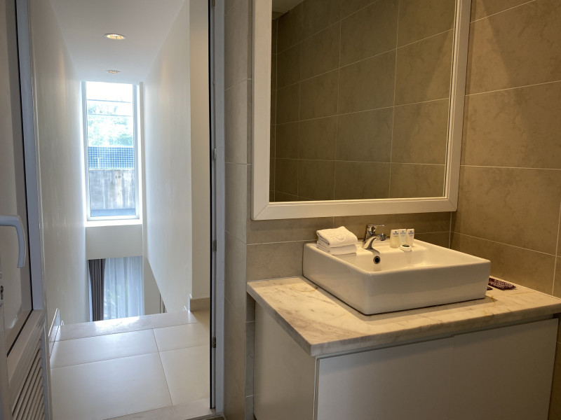 Duplex -A Two-Bedroom Home Close to Cafes and Shops