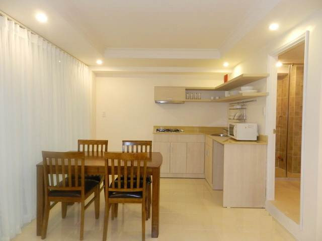 A Calm Two-Bedroom Apartment Away from Noise