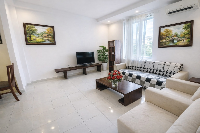 Two-Bedroom Home with Easy Access to Daily Needs