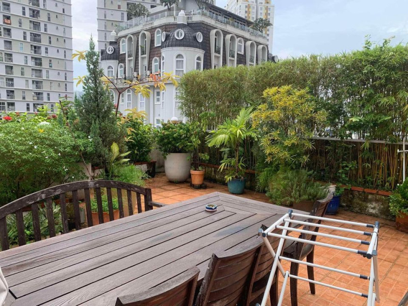 Two-Bedroom Apartment with Pleasant Daylight