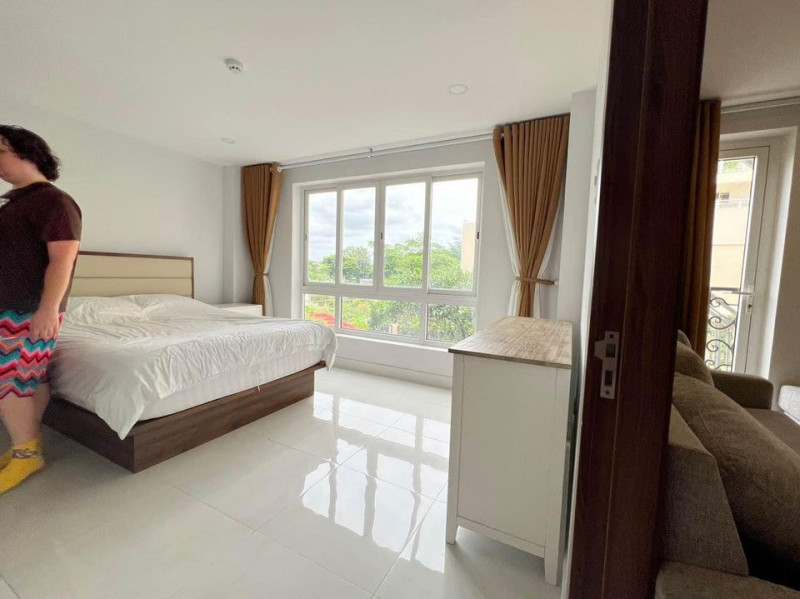Contemporary 2-Bedroom Apartment in Thao Dien