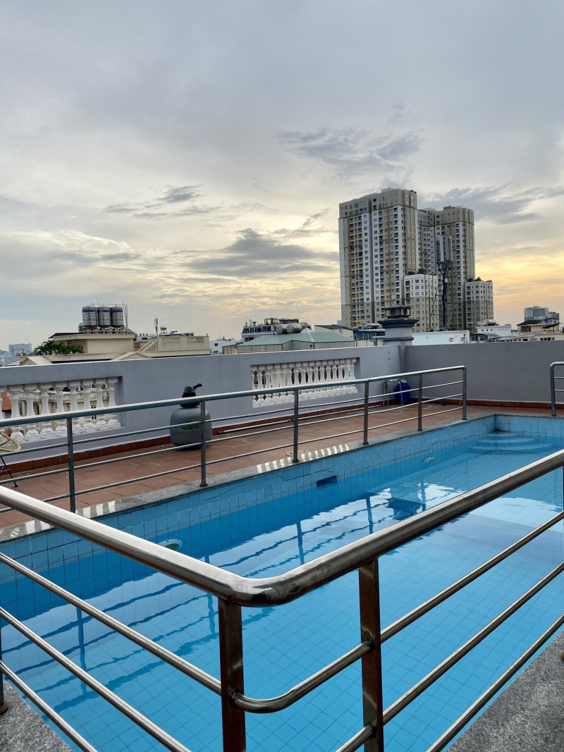 Two-Bedroom Apartment for Convenient City Living