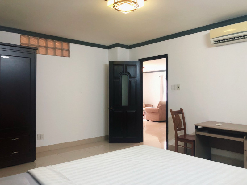 Two-Bedroom Apartment for Convenient City Living