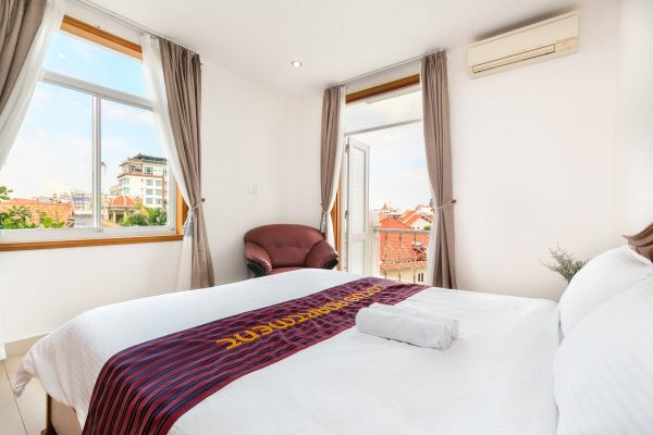 Two-Bedroom Living with Open Views in Thao Dien