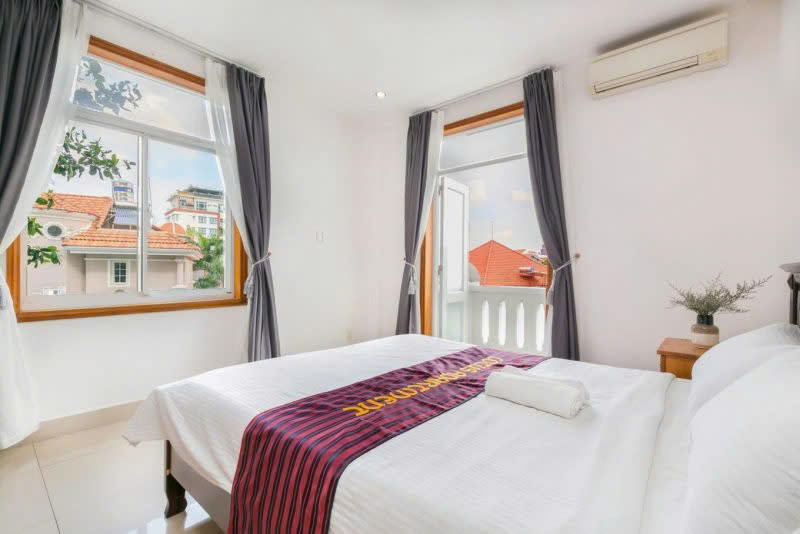 Two-Bedroom Living with Open Views in Thao Dien