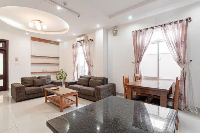 A Functional and Stylish Two-Bedroom Apartment